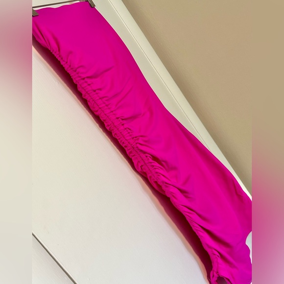 Susana Monaco - Gathered Side Tube Dress in Magenta - Picture 6 of 9